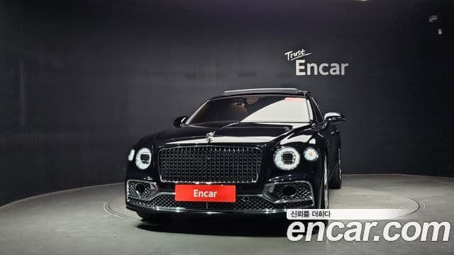 Bentley Flying Spur 2021 — Фото 3/20