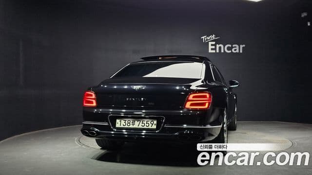 Bentley Flying Spur 2021 — Фото 4/20