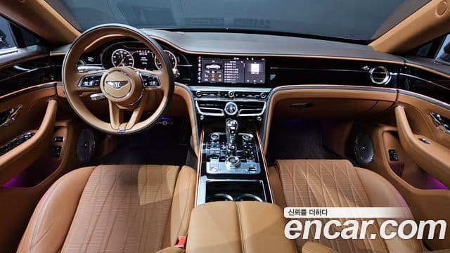Bentley Flying Spur 2021 — Фото 7/20