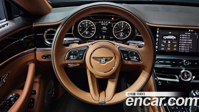 Bentley Flying Spur 2021 — Фото 13/20