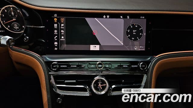 Bentley Flying Spur 2021 — Фото 14/20