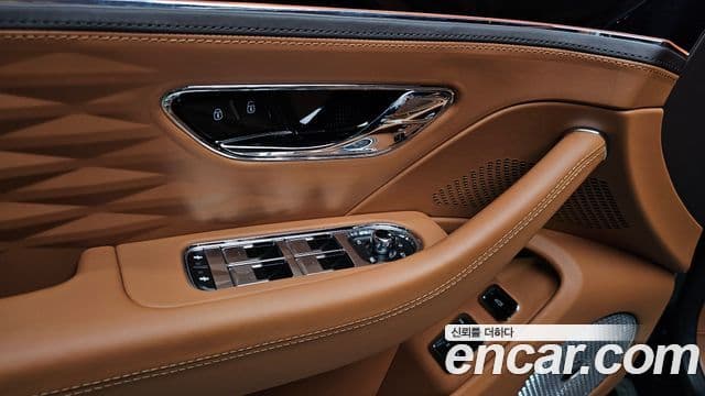 Bentley Flying Spur 2021 — Şəkil 27/50