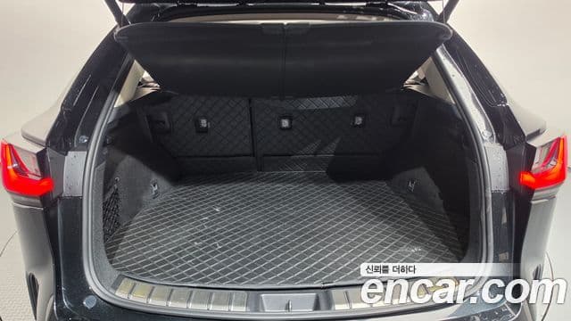 Lexus NX350h 2024 — Photo 34/40