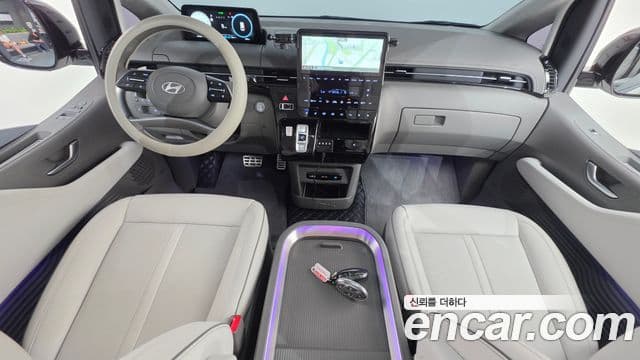 Hyundai Staria 2025 — Фото 7/20