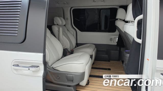 Hyundai Staria 2025 — Фото 11/20