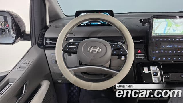 Hyundai Staria 2025 — Фото 12/20