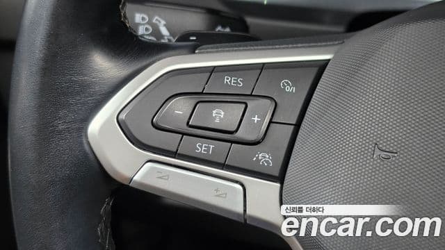 Volkswagen Tiguan Allspace 2023 — Фото 13/20