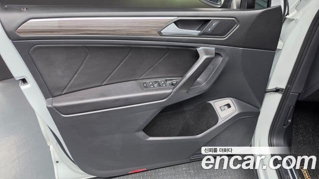 Volkswagen Tiguan Allspace 2023 — ფოტო 2/35