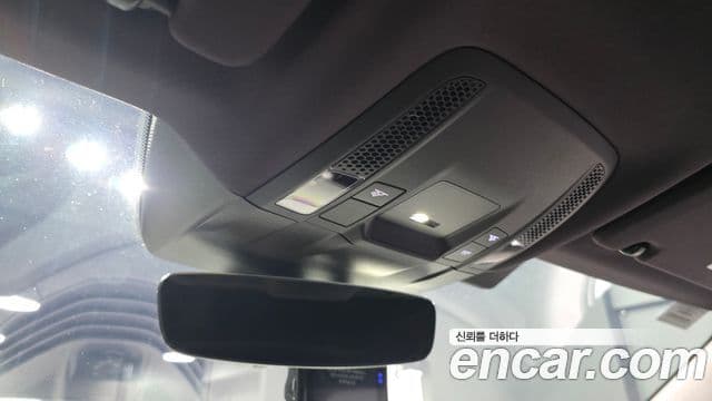 Porsche Taycan 2022 — Photo 15/36