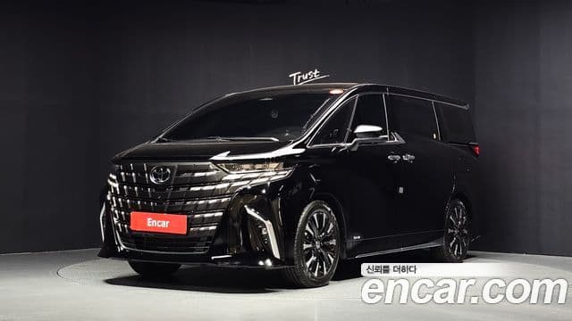 Toyota Alphard 2024 — Фото 1/20