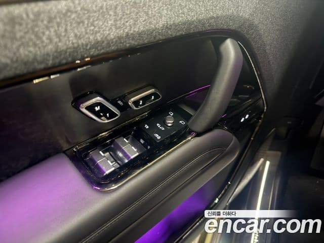 Land Rover Range Rover Sport 2025 — Фото 13/18
