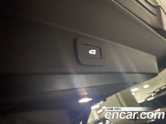 Land Rover Range Rover Sport 2025 — Фото 15/18