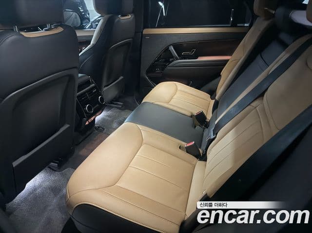 Land Rover Range Rover Sport 2025 — Фото 16/18