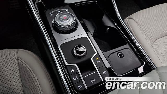 Kia Sorento 2025 — Фото 9/20