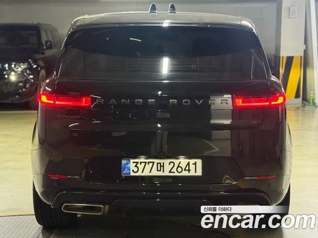 Land Rover Range Rover Sport 2026 — Фото 3/20