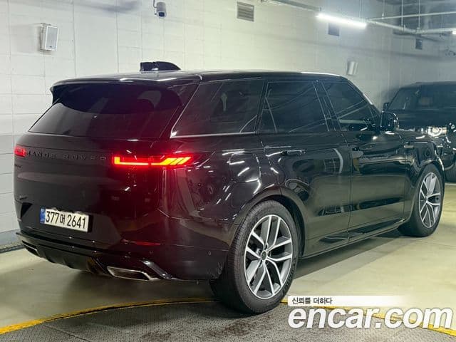 Land Rover Range Rover Sport 2026 — Фото 4/20