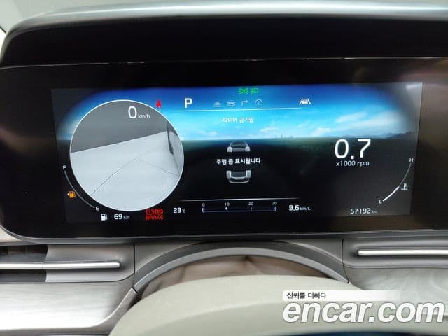 Kia Carnival 2022 — Фото 8/20