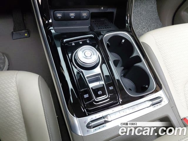 Kia Carnival 2022 — Фото 9/20
