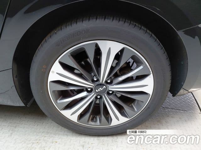 Kia K8 2022 — Photo 12/30