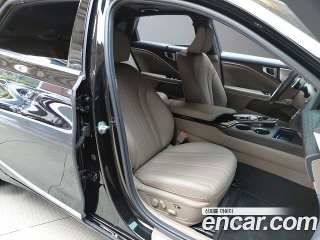 Kia K8 2022 — Photo 19/30