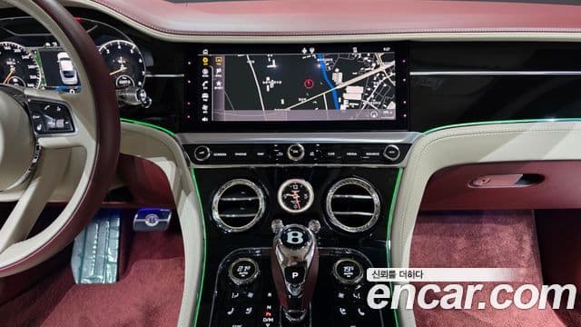 Bentley Continental GT 2023 — Şəkil 17/35