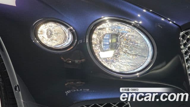 Bentley Continental GT 2023 — Şəkil 22/35