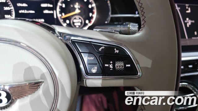 Bentley Continental GT 2023 — Şəkil 19/35