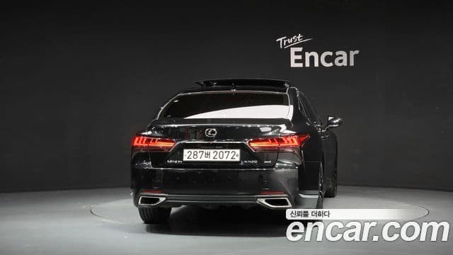 Lexus LS500 2021 — Şəkil 11/20
