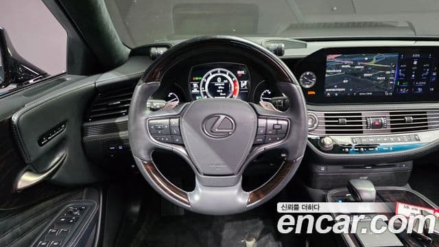 Lexus LS500 2021 — Şəkil 12/20