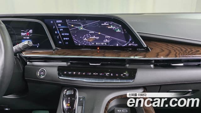Cadillac Escalade 2021 — Photo 24/41