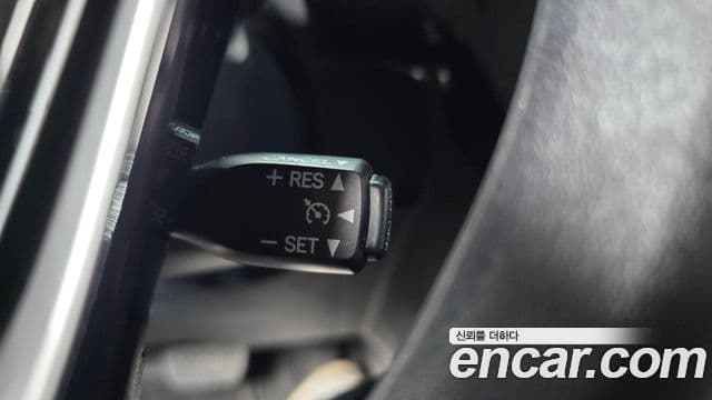 Toyota Prius C 2019 — Şəkil 19/35