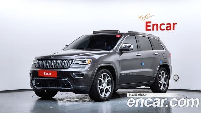Jeep Grand Cherokee 2019 — Фото 1/20