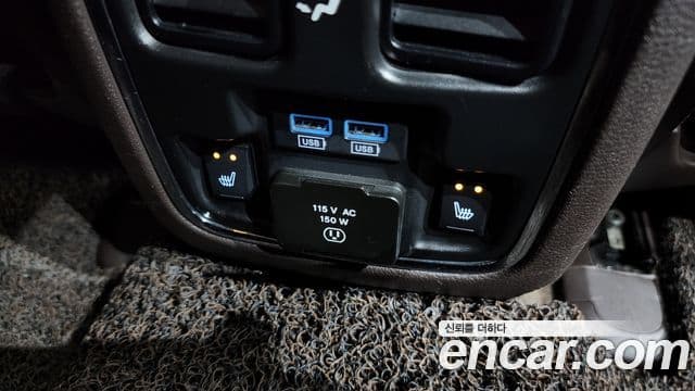 Jeep Grand Cherokee 2019 — ფოტო 22/36