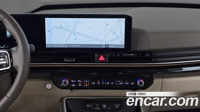 Kia Carnival 2024 — Фото 12/20