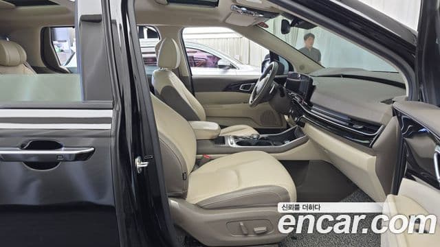 Kia Carnival 2024 — Şəkil 13/36
