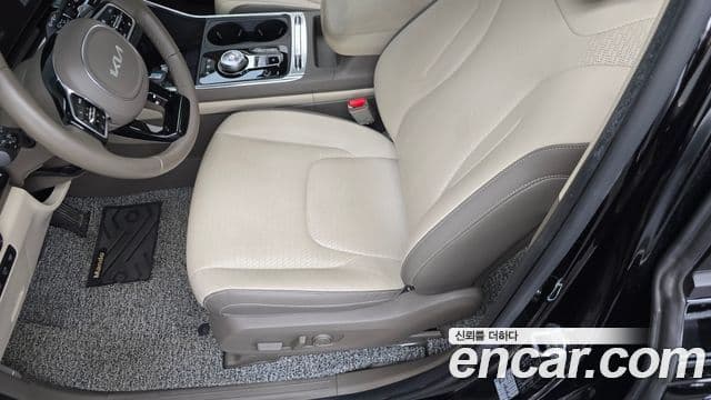 Kia Carnival 2024 — Şəkil 17/36