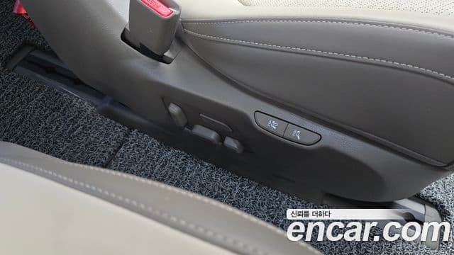 Kia Carnival 2024 — Şəkil 21/36