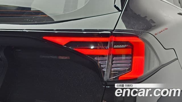Kia Sportage 2025 — Şəkil 27/34