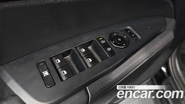 Kia Sportage 2025 — Şəkil 28/34