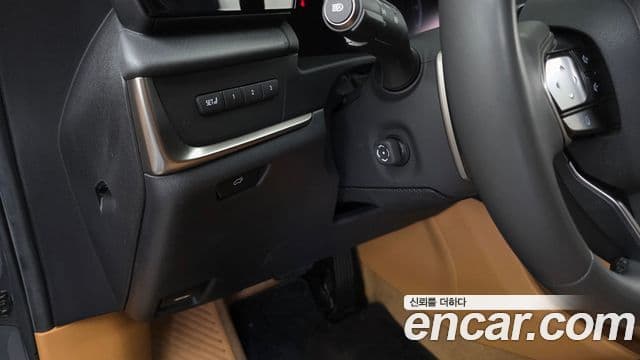 Lexus RZ450e 2023 — Photo 14/32