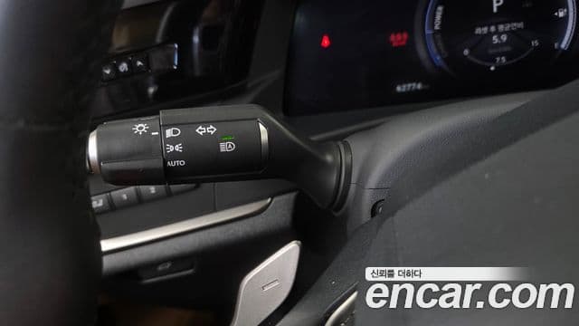 Lexus RZ450e 2023 — Photo 30/32