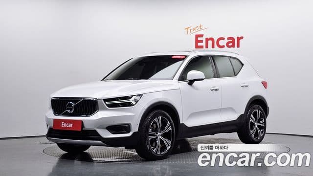 Volvo XC40 2021 — Şəkil 6/35