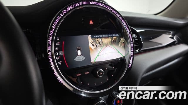 Mini Cooper Electric 2022 — ფოტო 4/31