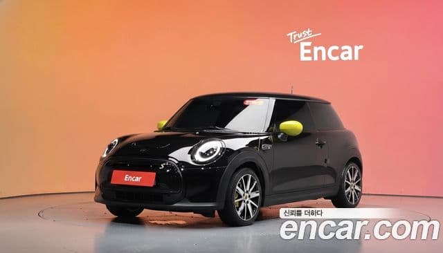 Mini Cooper Electric 2022 — ფოტო 9/31