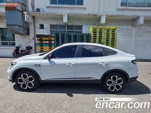 Renault Samsung Arkana 2025 — Фото 10/17