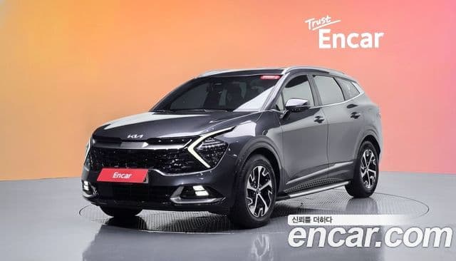Kia Sportage 2021 — Фото 1/20