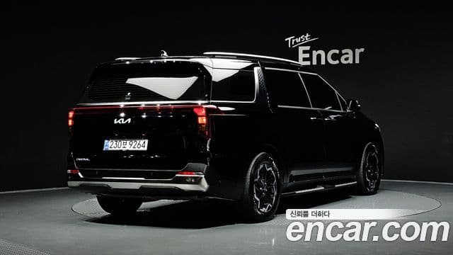 Kia Carnival 2024 — Фото 2/20