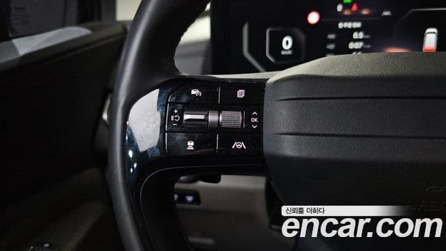 Kia Carnival 2024 — Photo 35/36
