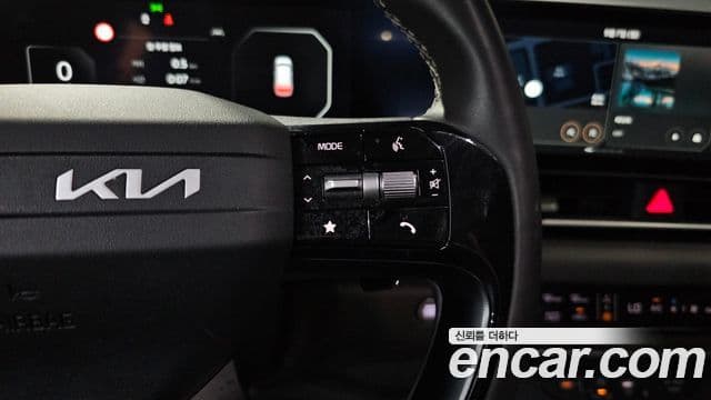 Kia Carnival 2024 — Photo 32/36