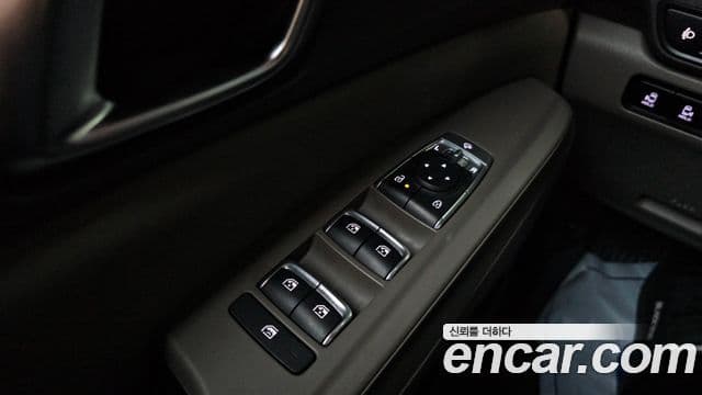 Kia Carnival 2024 — Photo 4/36